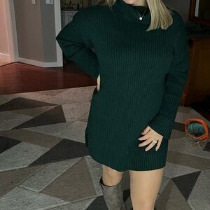 Elegant Green Turtleneck Sweater
